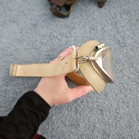 WW2 US Army Air Force leather helmet and aviator goggles - Picture 10 of 10